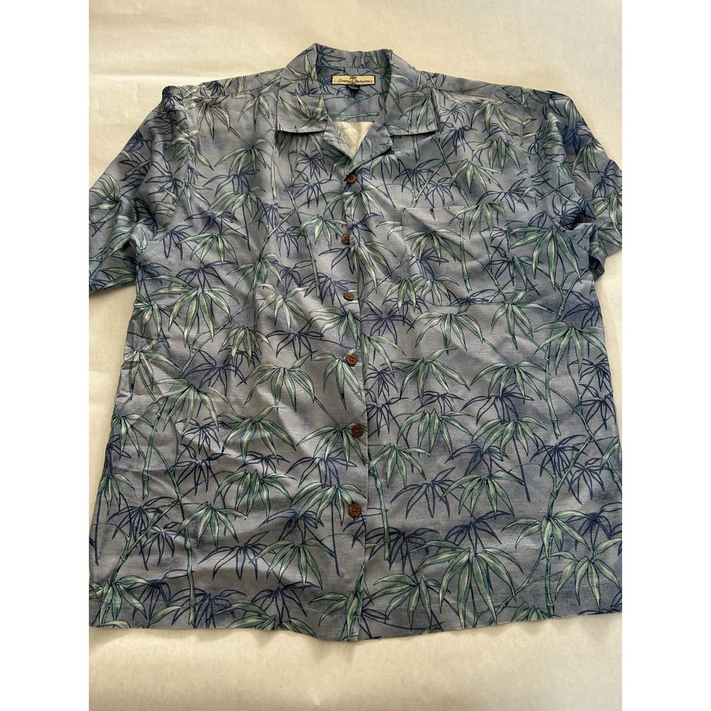 Tommy Bahama Silk Blue Bamboo Shoots Button Medium Boho Relax Hawaiian Green EUC
